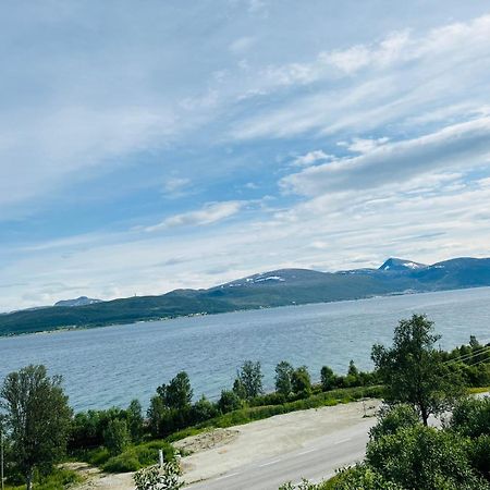 Apartment In Tromso With Sea And Mountain View Esterno foto